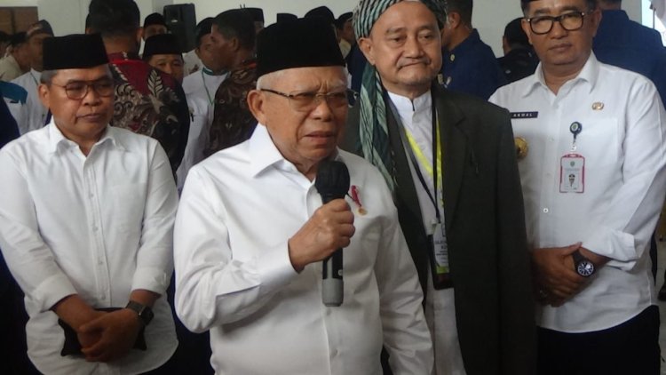 Wapres Maruf Amin Berikan Pesan Penting untuk Santri dalam Buka Silatnas VII Konsain Balikpapan